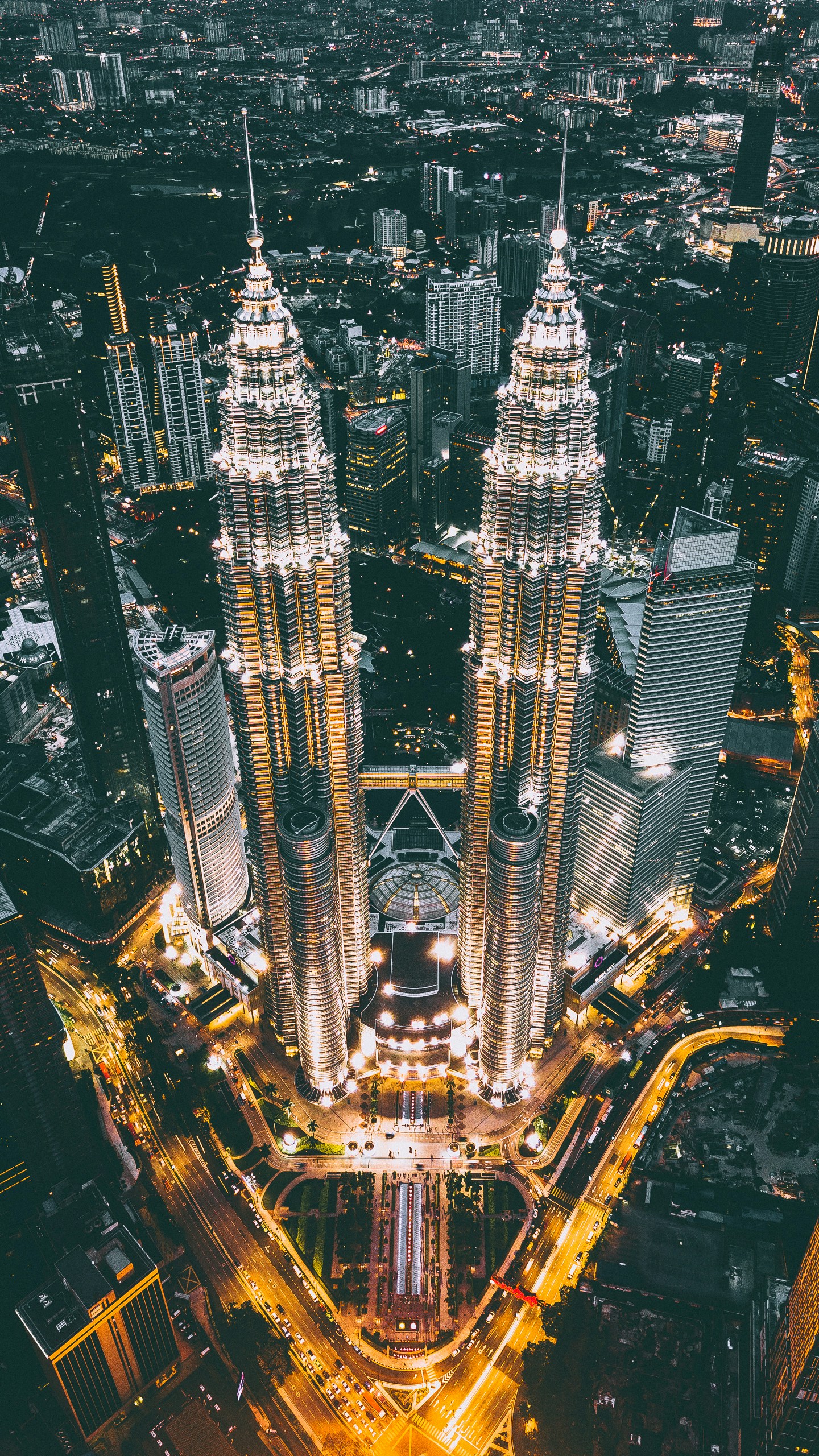 izuddin helmi adnan 1e71psox7m8 unsplash